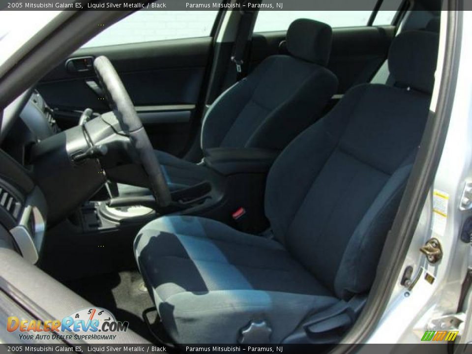 2005 Mitsubishi Galant ES Liquid Silver Metallic / Black Photo #10