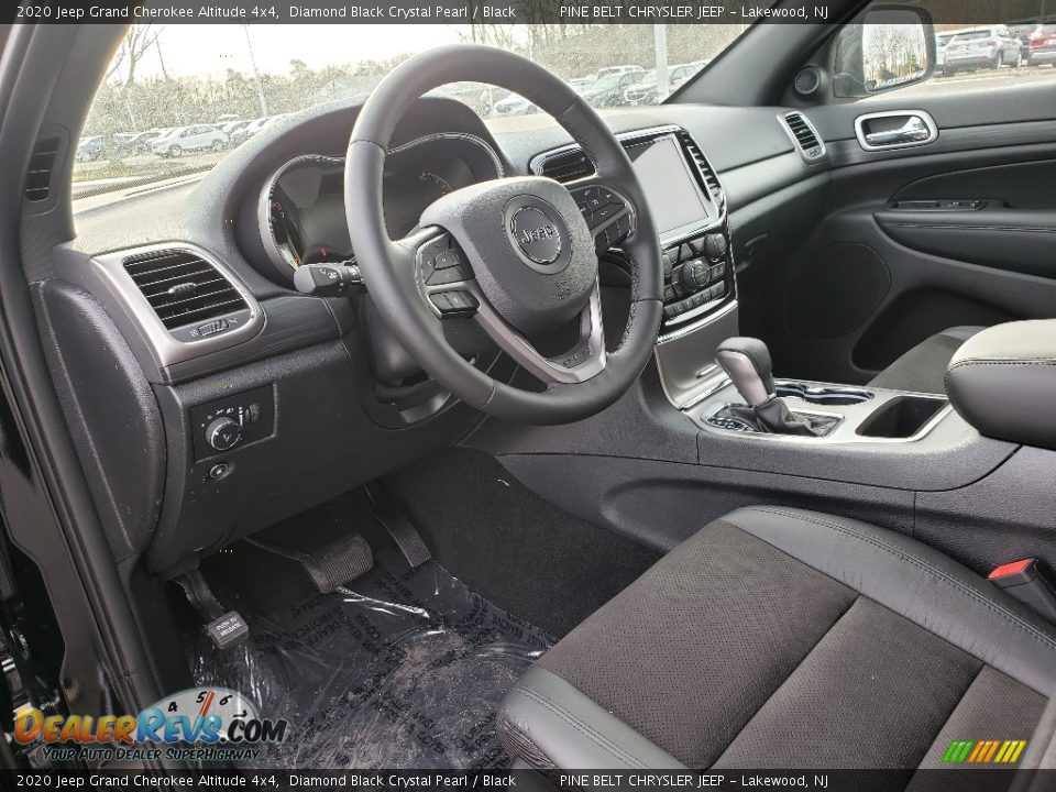 Front Seat of 2020 Jeep Grand Cherokee Altitude 4x4 Photo #7