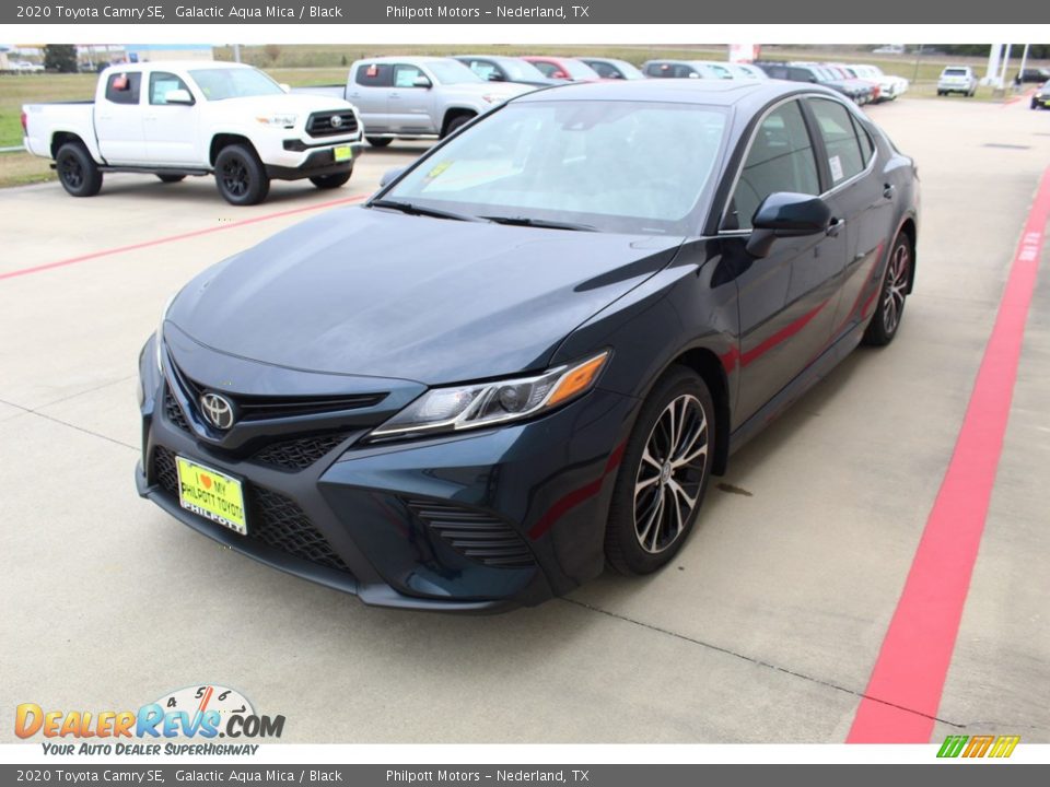 2020 Toyota Camry SE Galactic Aqua Mica / Black Photo #4