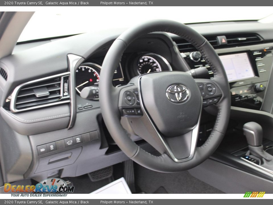 2020 Toyota Camry SE Galactic Aqua Mica / Black Photo #13