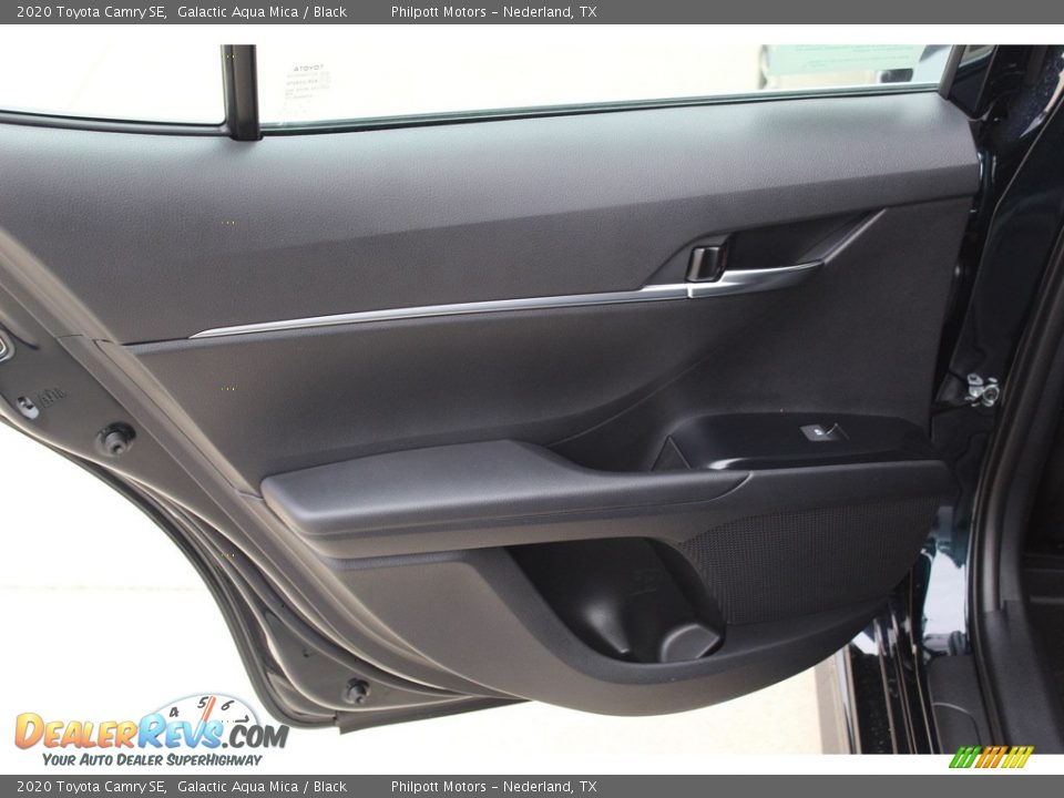2020 Toyota Camry SE Galactic Aqua Mica / Black Photo #21