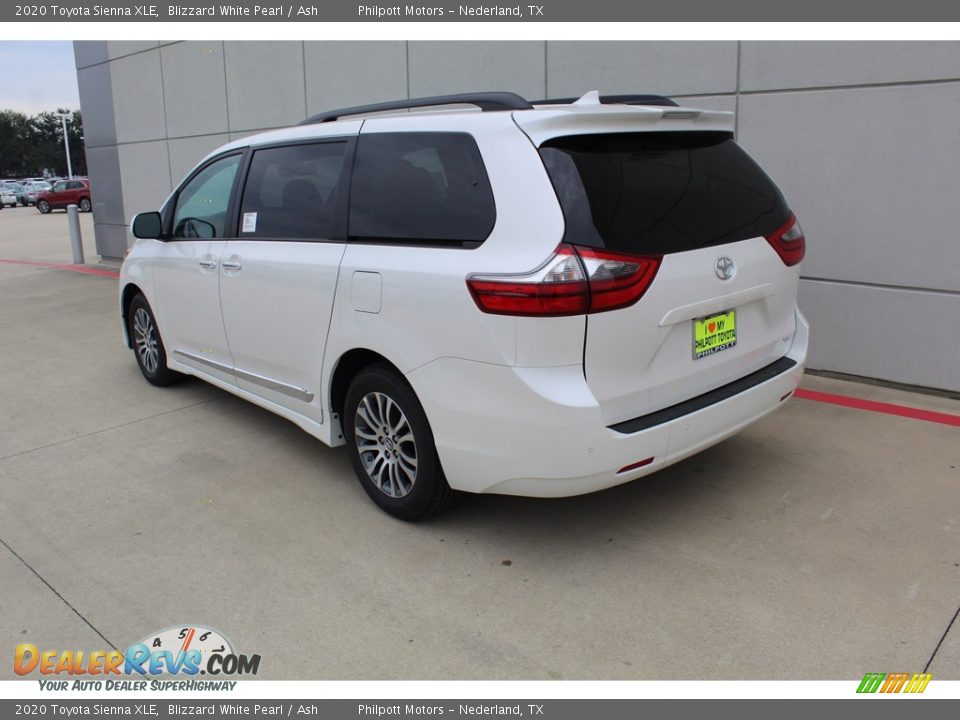 2020 Toyota Sienna XLE Blizzard White Pearl / Ash Photo #6