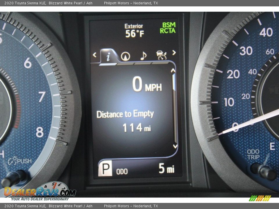 2020 Toyota Sienna XLE Blizzard White Pearl / Ash Photo #17