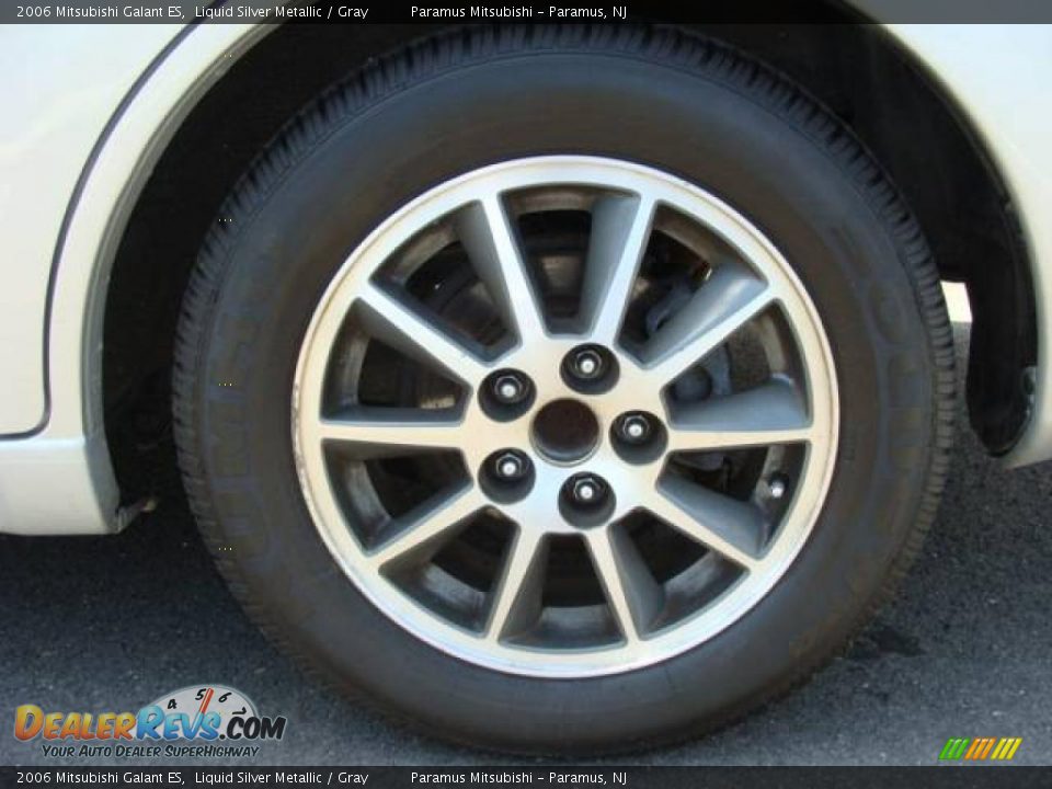 2006 Mitsubishi Galant ES Liquid Silver Metallic / Gray Photo #6