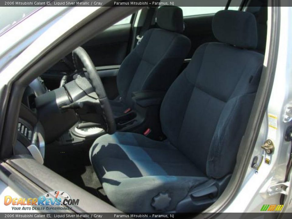 2006 Mitsubishi Galant ES Liquid Silver Metallic / Gray Photo #10