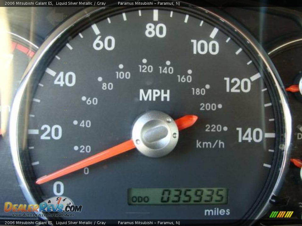 2006 Mitsubishi Galant ES Liquid Silver Metallic / Gray Photo #12