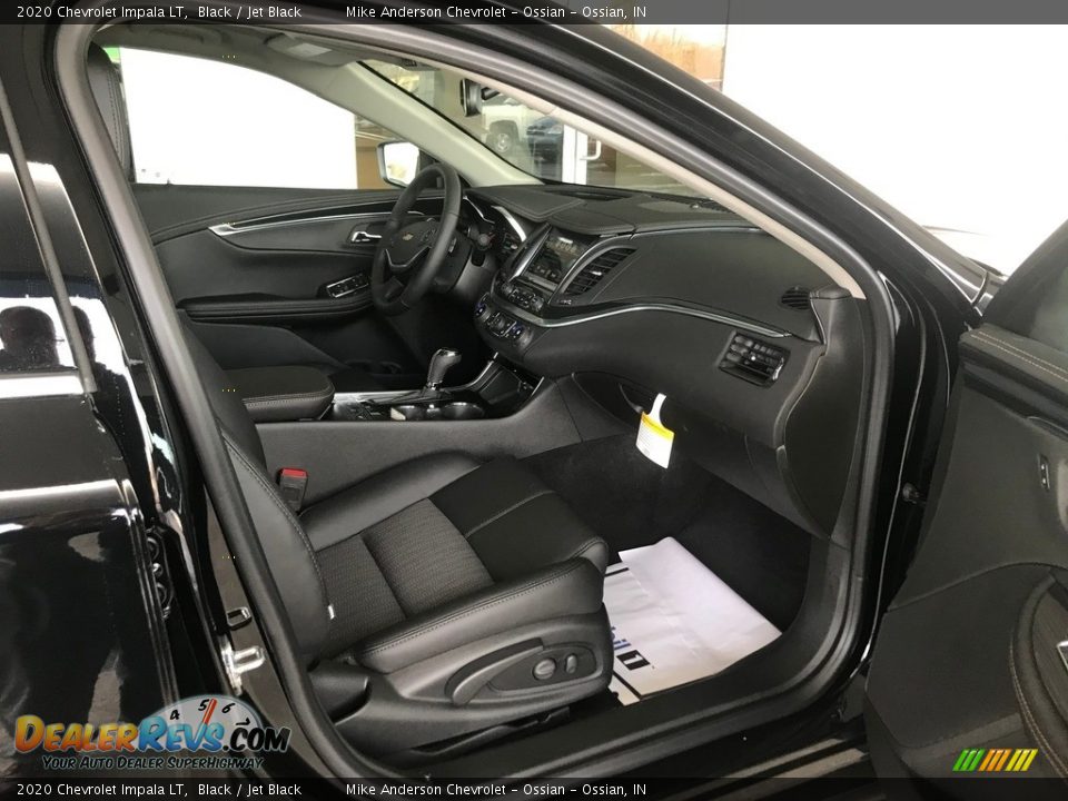 Front Seat of 2020 Chevrolet Impala LT Photo #12