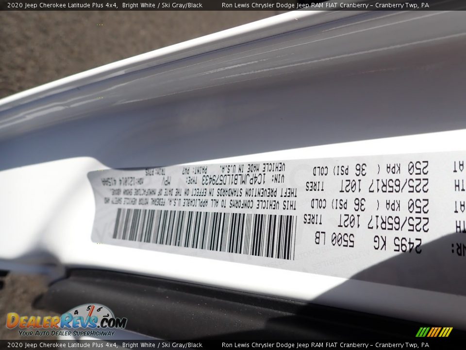 2020 Jeep Cherokee Latitude Plus 4x4 Bright White / Ski Gray/Black Photo #15
