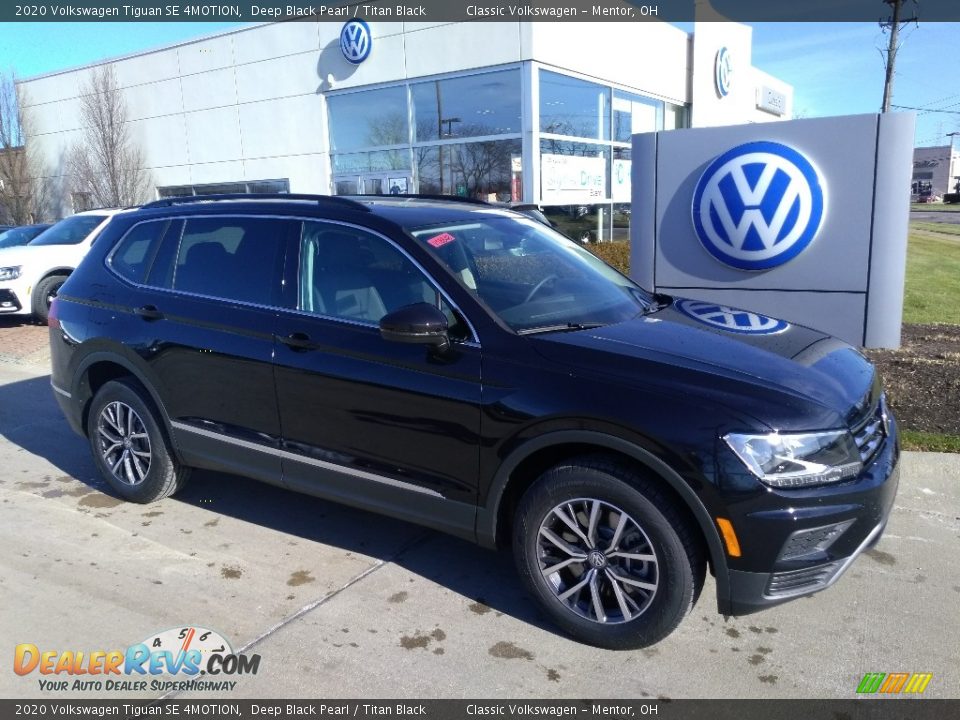 2020 Volkswagen Tiguan SE 4MOTION Deep Black Pearl / Titan Black Photo #1