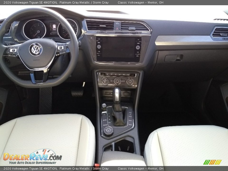 Front Seat of 2020 Volkswagen Tiguan SE 4MOTION Photo #4