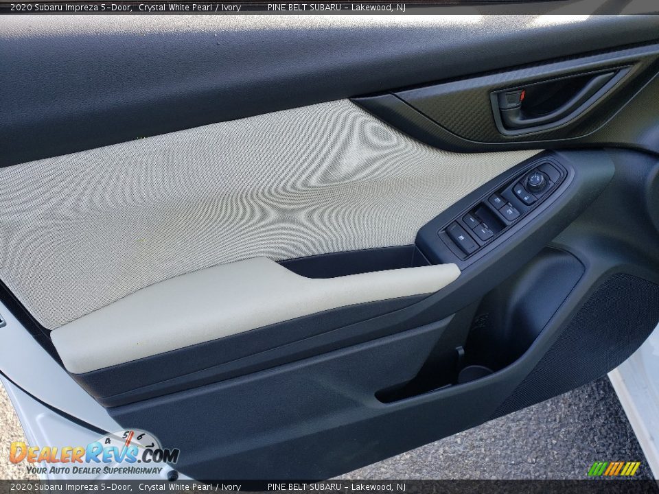 2020 Subaru Impreza 5-Door Crystal White Pearl / Ivory Photo #8