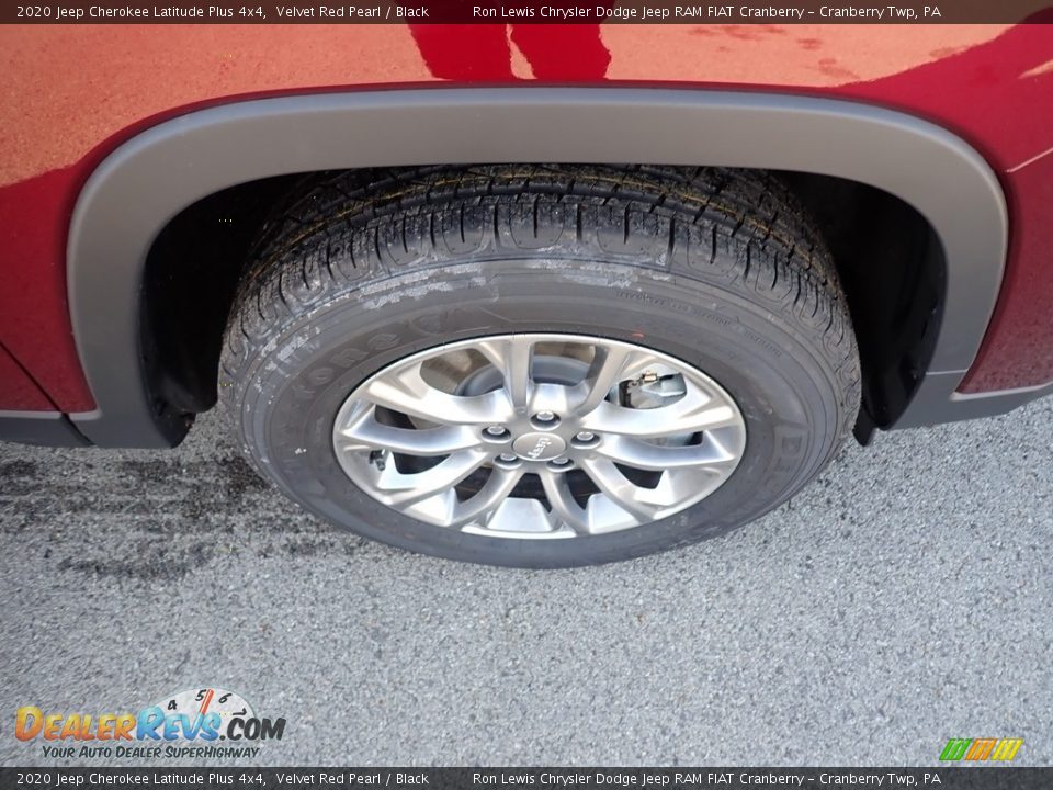 2020 Jeep Cherokee Latitude Plus 4x4 Velvet Red Pearl / Black Photo #9