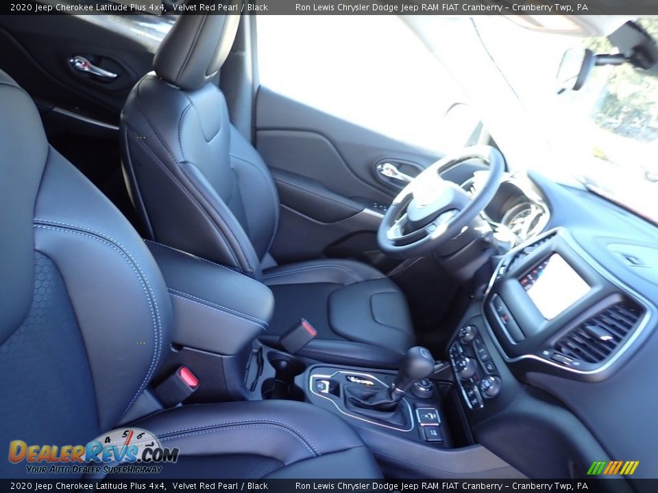 2020 Jeep Cherokee Latitude Plus 4x4 Velvet Red Pearl / Black Photo #10