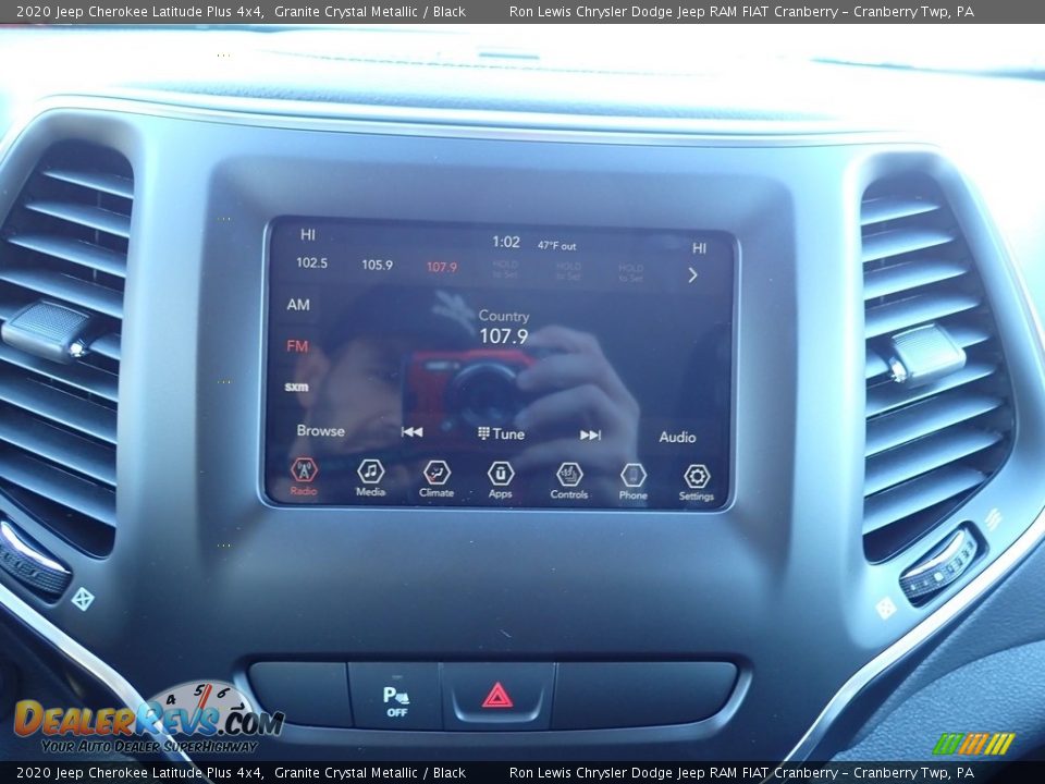 2020 Jeep Cherokee Latitude Plus 4x4 Granite Crystal Metallic / Black Photo #16