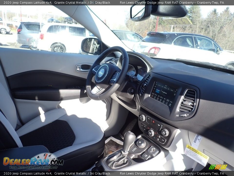 2020 Jeep Compass Latitude 4x4 Granite Crystal Metallic / Ski Gray/Black Photo #10