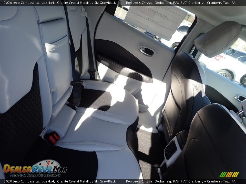 2020 Jeep Compass Latitude 4x4 Granite Crystal Metallic / Ski Gray/Black Photo #11