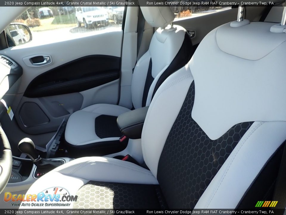 2020 Jeep Compass Latitude 4x4 Granite Crystal Metallic / Ski Gray/Black Photo #14