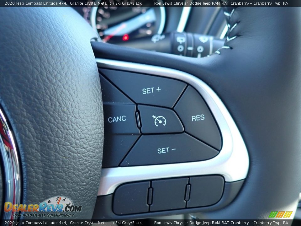 2020 Jeep Compass Latitude 4x4 Granite Crystal Metallic / Ski Gray/Black Photo #16