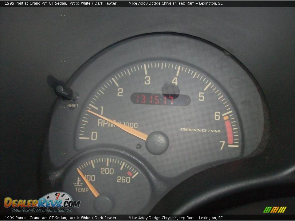 1999 Pontiac Grand Am GT Sedan Arctic White / Dark Pewter Photo #10