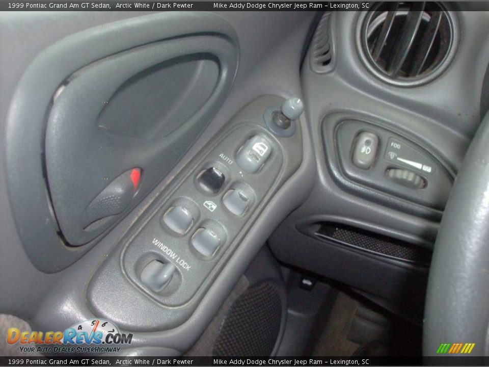 1999 Pontiac Grand Am GT Sedan Arctic White / Dark Pewter Photo #11