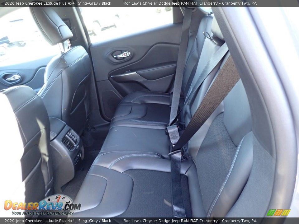 2020 Jeep Cherokee Latitude Plus 4x4 Sting-Gray / Black Photo #12