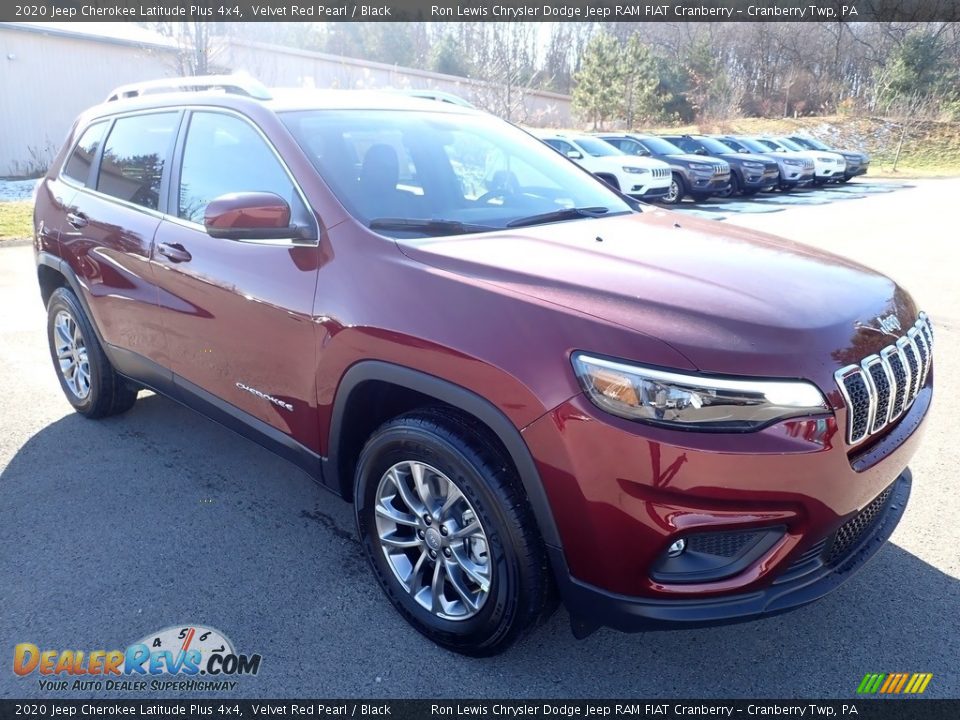 2020 Jeep Cherokee Latitude Plus 4x4 Velvet Red Pearl / Black Photo #7