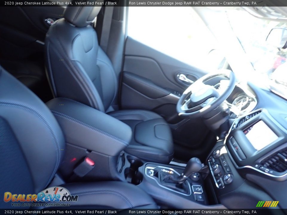 2020 Jeep Cherokee Latitude Plus 4x4 Velvet Red Pearl / Black Photo #10