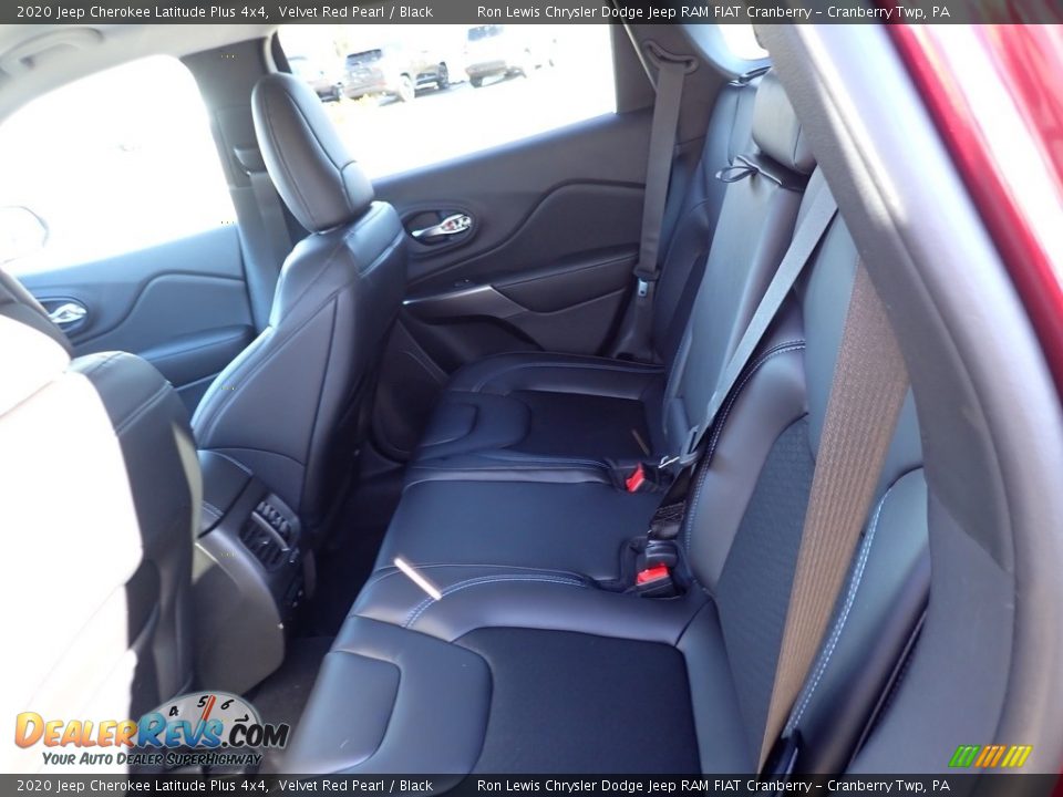 2020 Jeep Cherokee Latitude Plus 4x4 Velvet Red Pearl / Black Photo #12