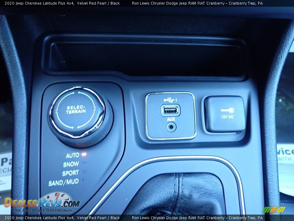 2020 Jeep Cherokee Latitude Plus 4x4 Velvet Red Pearl / Black Photo #20