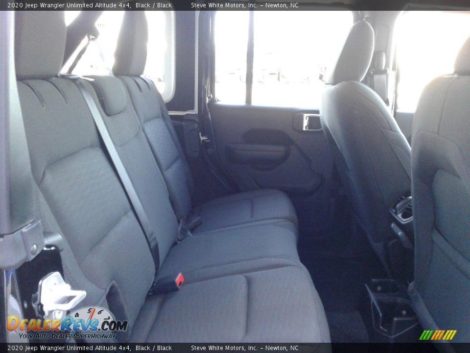 2020 Jeep Wrangler Unlimited Altitude 4x4 Black / Black Photo #17
