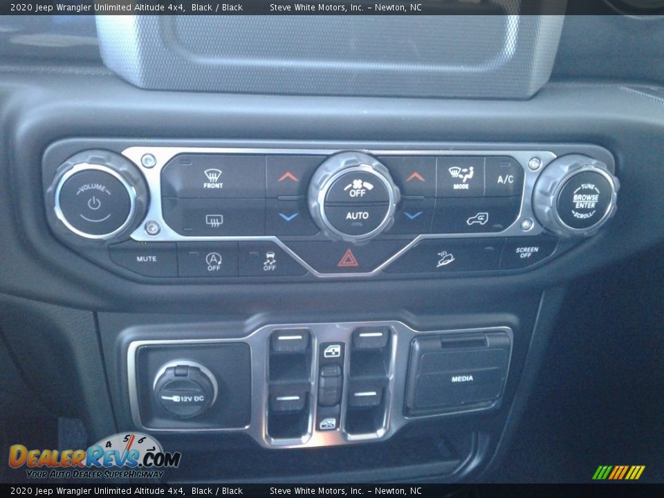 2020 Jeep Wrangler Unlimited Altitude 4x4 Black / Black Photo #24