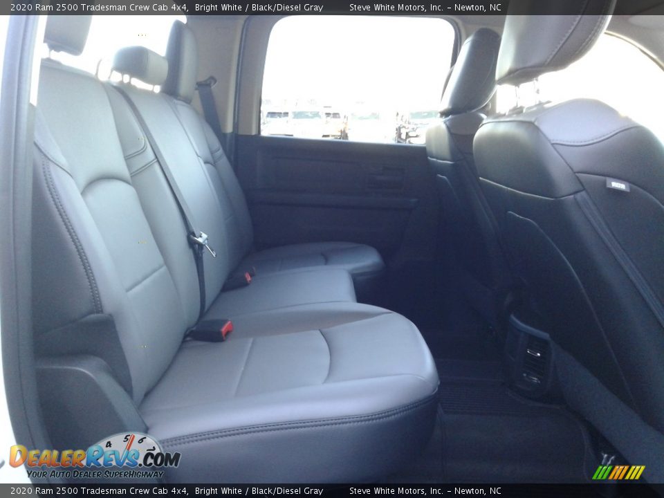 2020 Ram 2500 Tradesman Crew Cab 4x4 Bright White / Black/Diesel Gray Photo #16