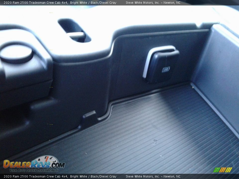 2020 Ram 2500 Tradesman Crew Cab 4x4 Bright White / Black/Diesel Gray Photo #19