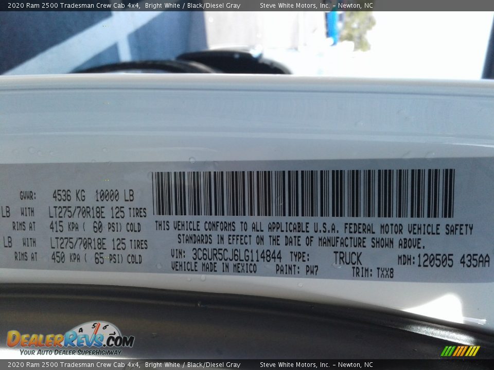 2020 Ram 2500 Tradesman Crew Cab 4x4 Bright White / Black/Diesel Gray Photo #28
