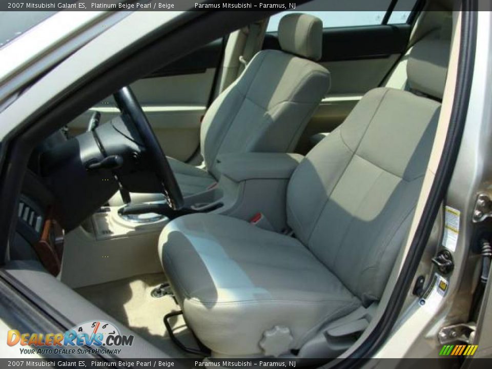 2007 Mitsubishi Galant ES Platinum Beige Pearl / Beige Photo #10