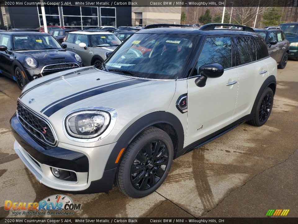 Front 3/4 View of 2020 Mini Countryman Cooper S All4 Photo #4