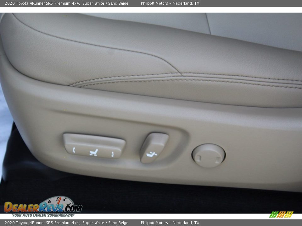 2020 Toyota 4Runner SR5 Premium 4x4 Super White / Sand Beige Photo #11