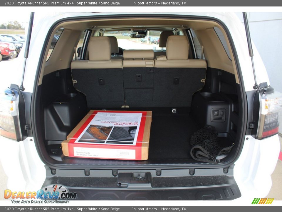 2020 Toyota 4Runner SR5 Premium 4x4 Super White / Sand Beige Photo #25