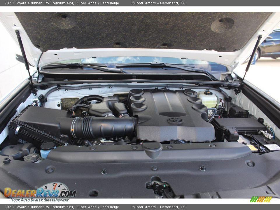 2020 Toyota 4Runner SR5 Premium 4x4 Super White / Sand Beige Photo #26