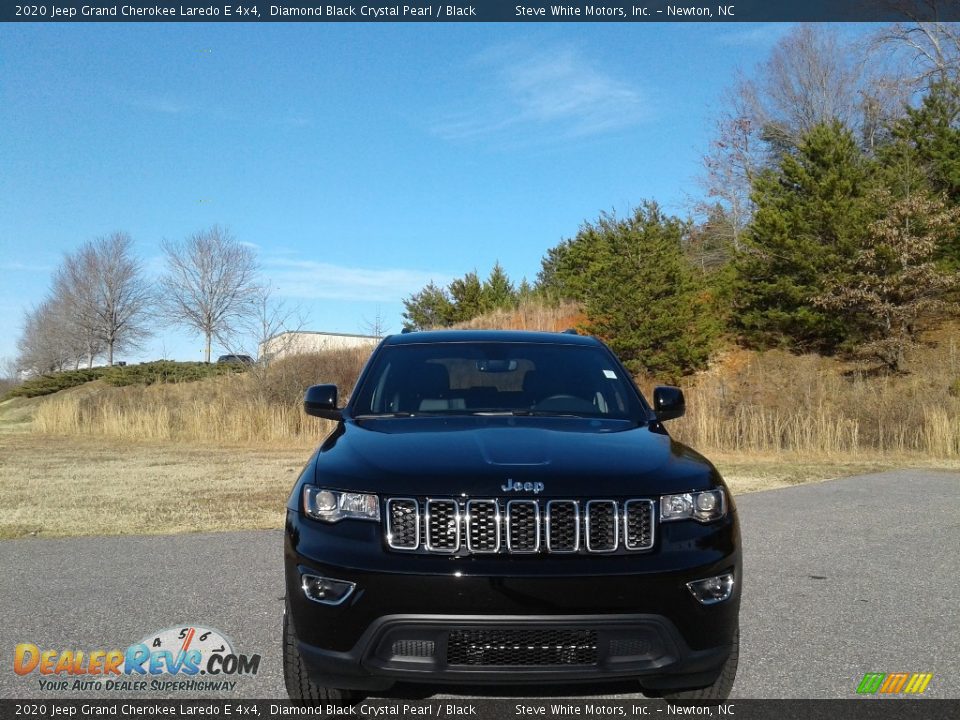 2020 Jeep Grand Cherokee Laredo E 4x4 Diamond Black Crystal Pearl / Black Photo #3