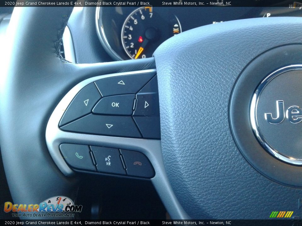 2020 Jeep Grand Cherokee Laredo E 4x4 Diamond Black Crystal Pearl / Black Photo #20