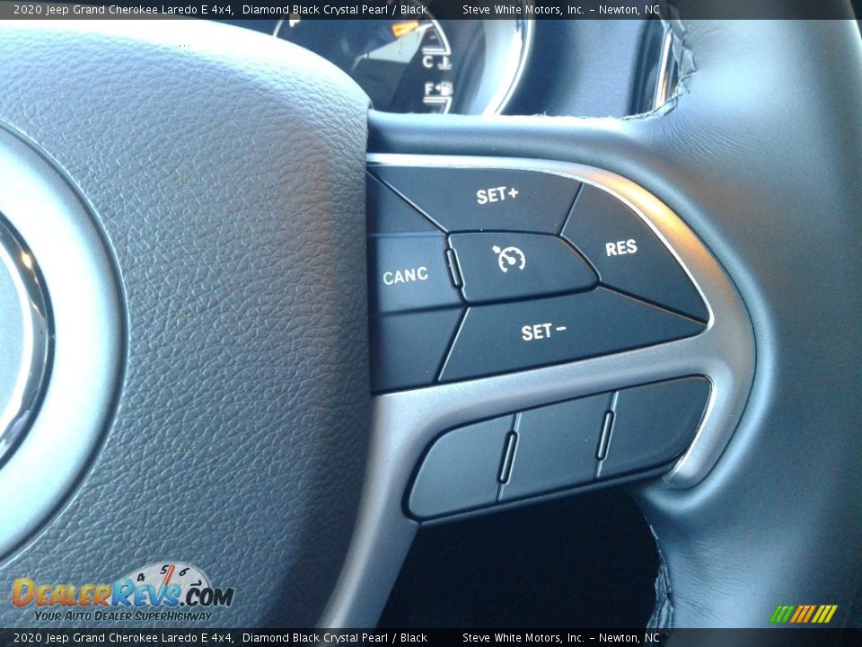 2020 Jeep Grand Cherokee Laredo E 4x4 Diamond Black Crystal Pearl / Black Photo #21