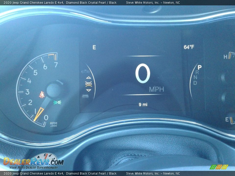2020 Jeep Grand Cherokee Laredo E 4x4 Diamond Black Crystal Pearl / Black Photo #22