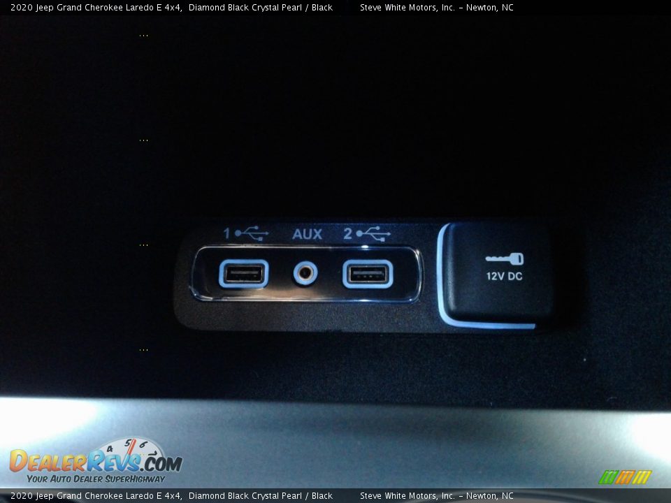 2020 Jeep Grand Cherokee Laredo E 4x4 Diamond Black Crystal Pearl / Black Photo #27