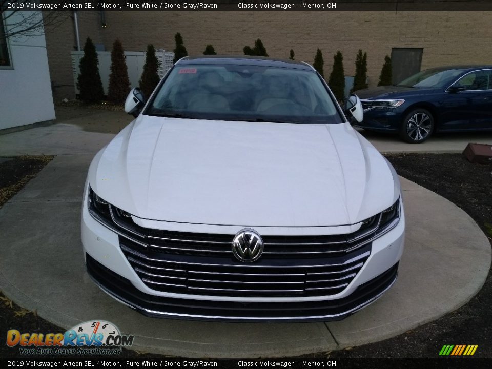 2019 Volkswagen Arteon SEL 4Motion Pure White / Stone Gray/Raven Photo #2