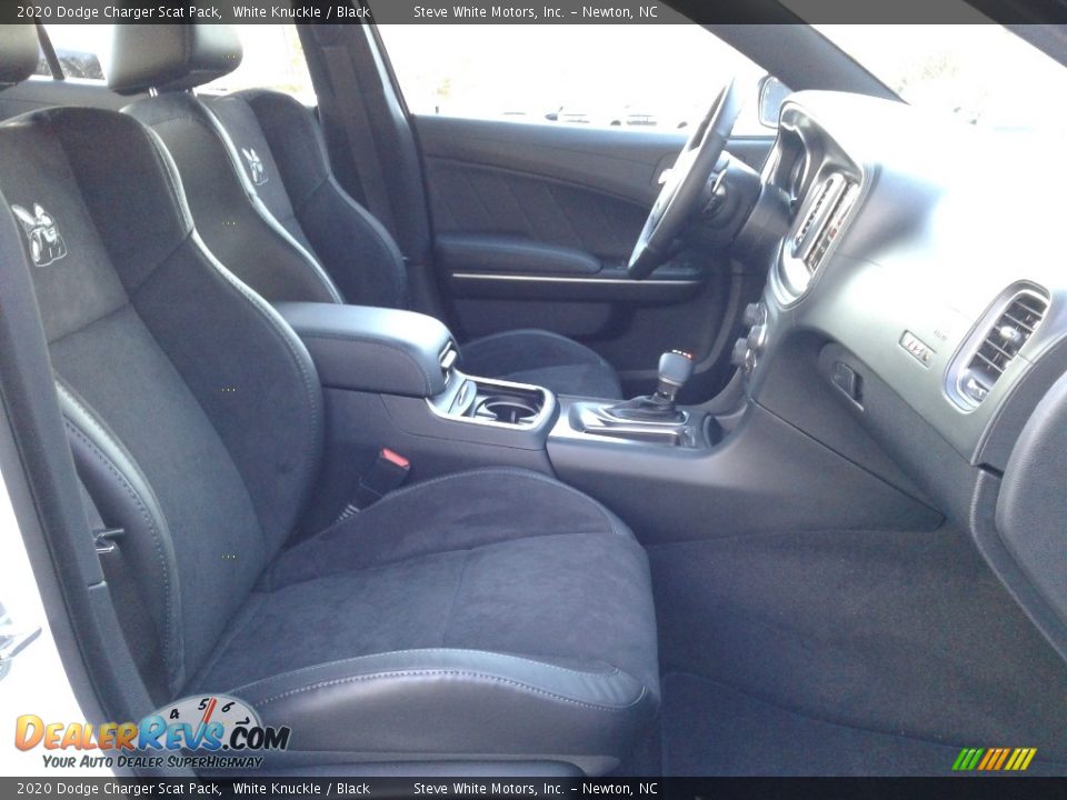 Front Seat of 2020 Dodge Charger Scat Pack Photo #18