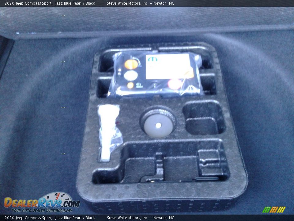 2020 Jeep Compass Sport Jazz Blue Pearl / Black Photo #17