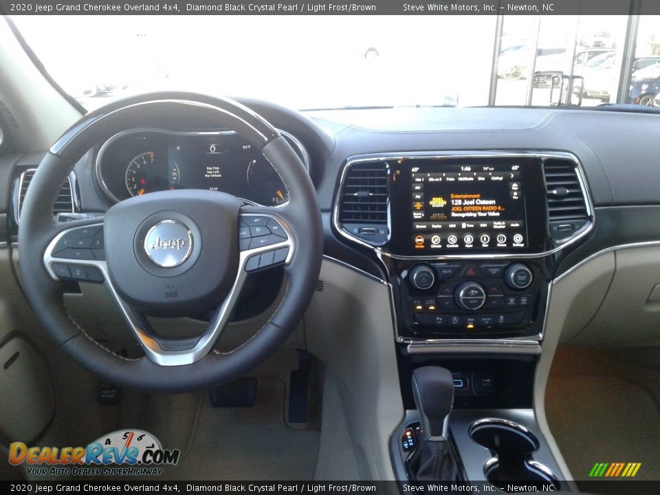 2020 Jeep Grand Cherokee Overland 4x4 Diamond Black Crystal Pearl / Light Frost/Brown Photo #14