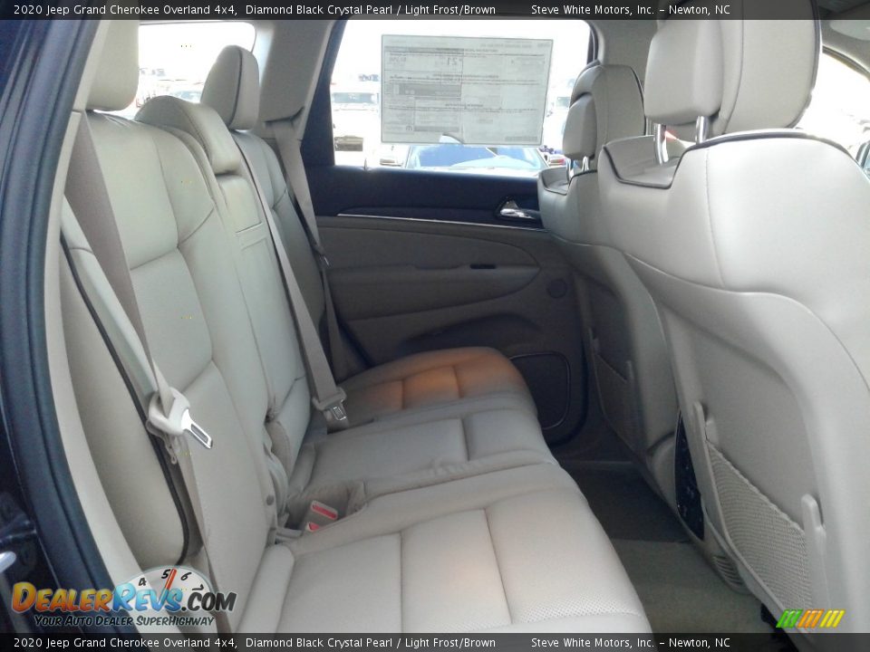 2020 Jeep Grand Cherokee Overland 4x4 Diamond Black Crystal Pearl / Light Frost/Brown Photo #20