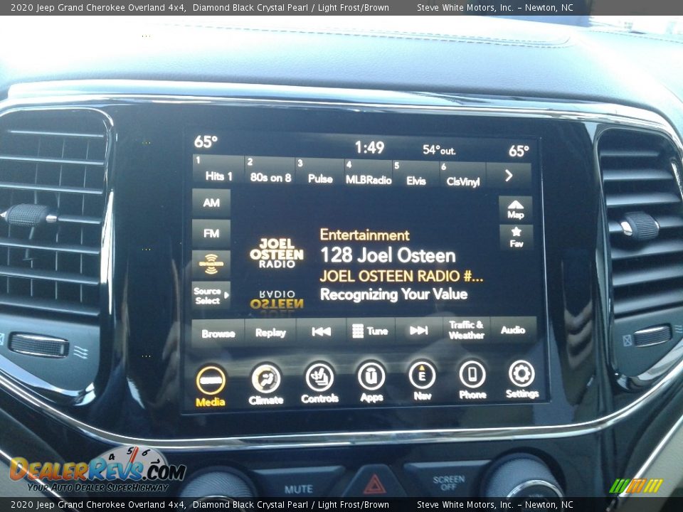 2020 Jeep Grand Cherokee Overland 4x4 Diamond Black Crystal Pearl / Light Frost/Brown Photo #26